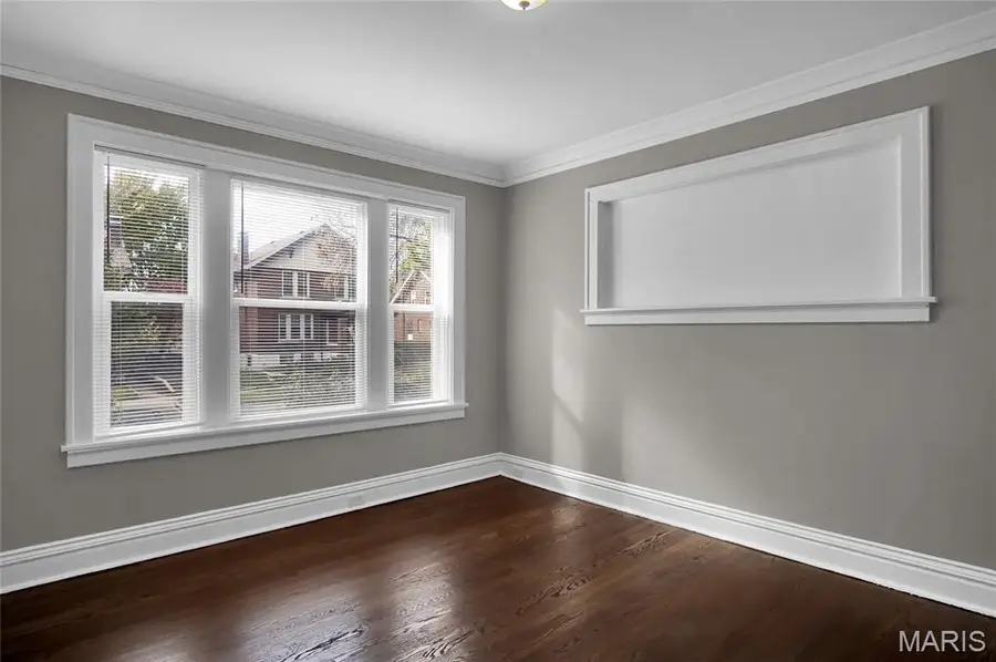 5023 Lansdowne Avenue, Saint Louis, MO 63109 - #3
