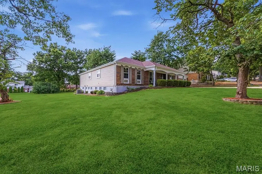 541 Princeway Court, Manchester, MO 63011 - #3