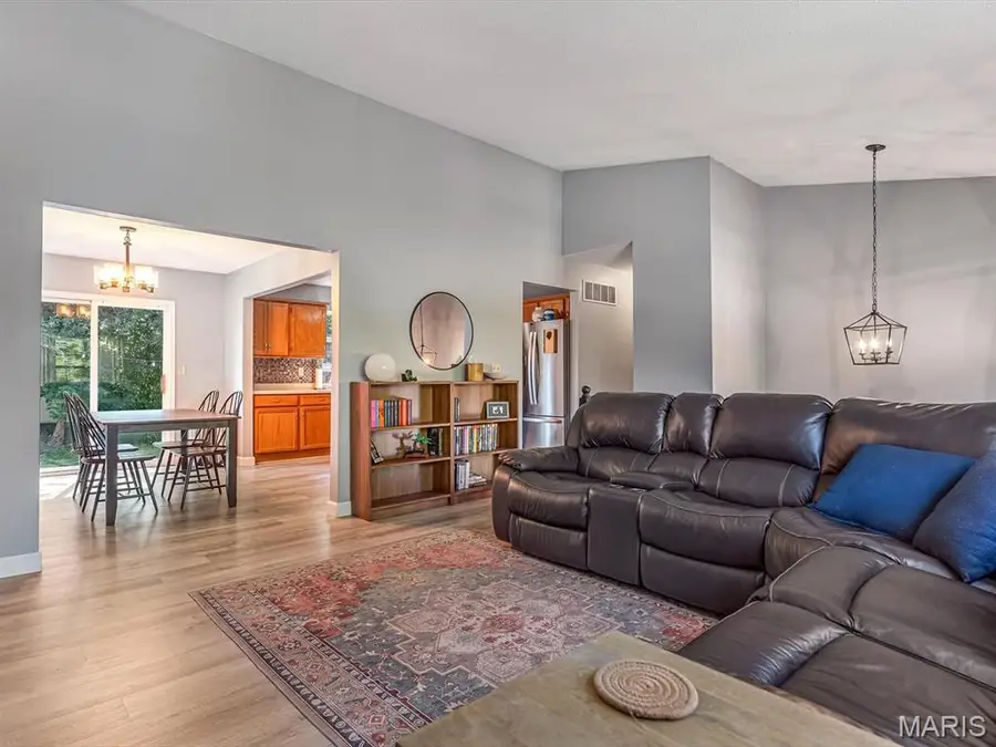 992 Vermont Avenue, Collinsville, IL 62234 - #3