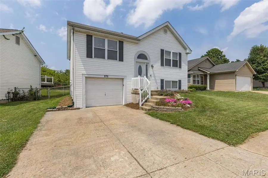 171 Kunze Drive, Saint Charles, MO 63303 - #2