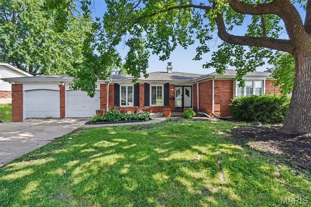 3665 Santiago Drive, Florissant, MO 63033 - #1
