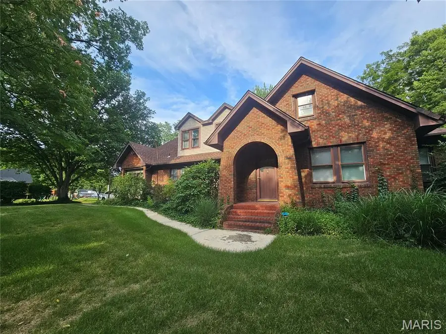 220 S 9th Street, East Alton, IL 62024 - #2
