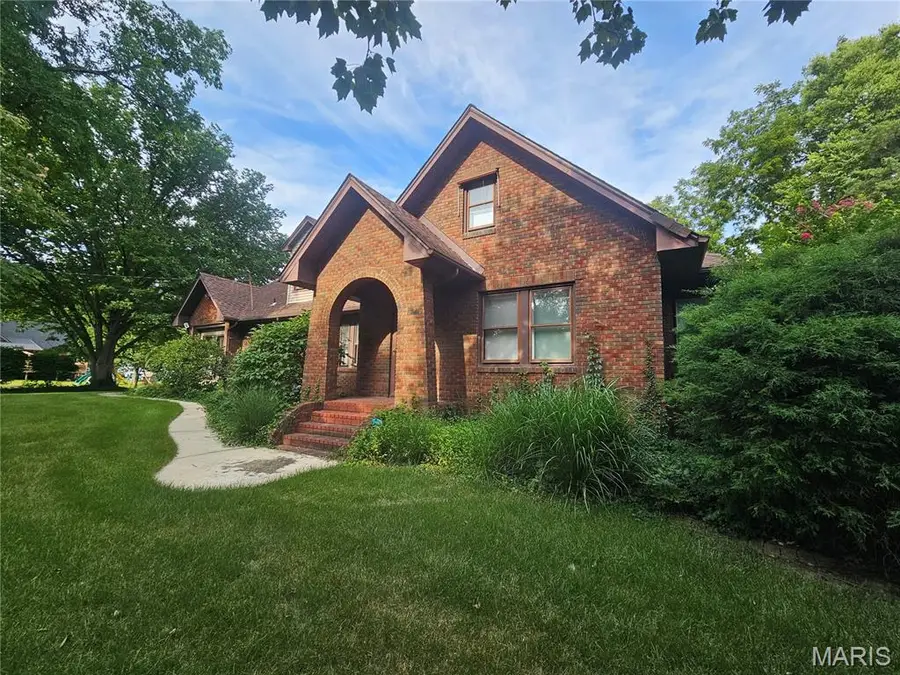 220 S 9th Street, East Alton, IL 62024 - #3