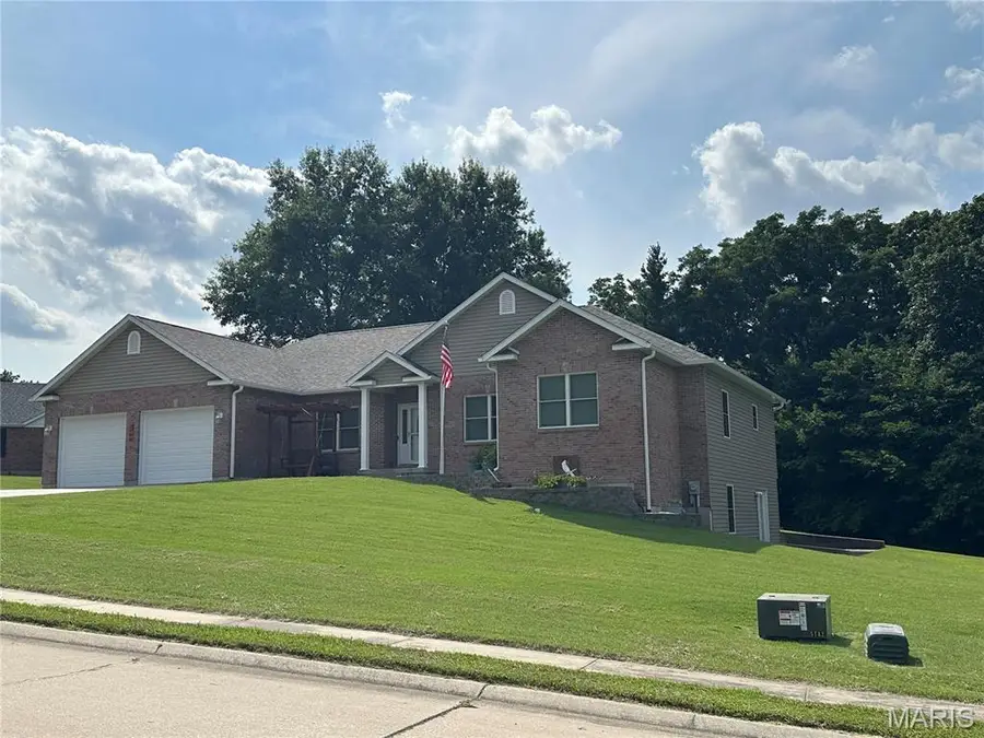 1208 Hollow Oak Court, Ste Genevieve, MO 63670 - #2