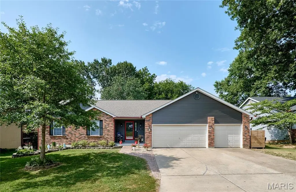 49 Savoy Drive, Lake Saint Louis, MO 63367 - #1