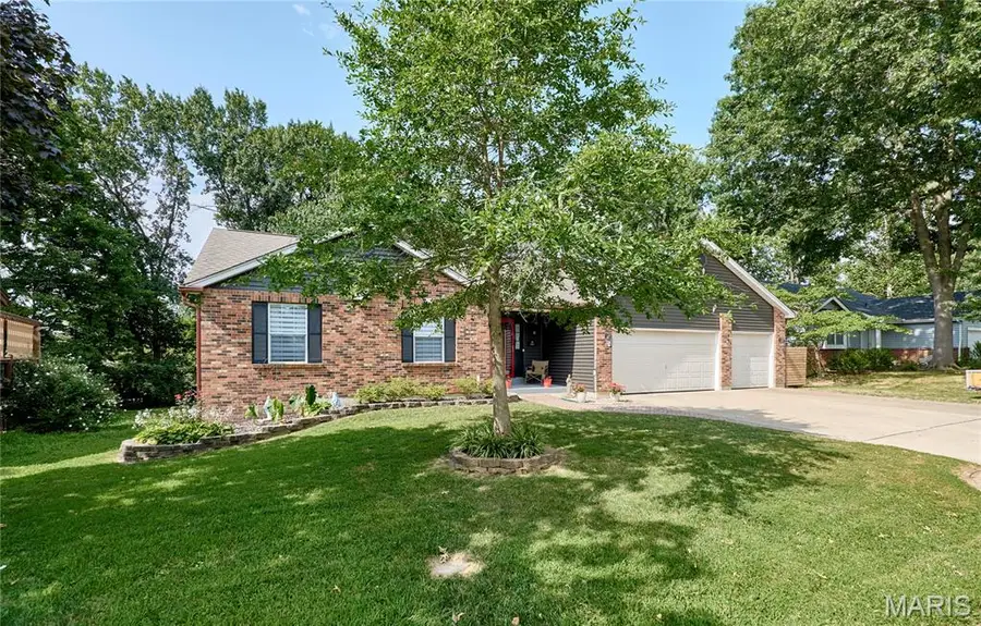 49 Savoy Drive, Lake Saint Louis, MO 63367 - #2