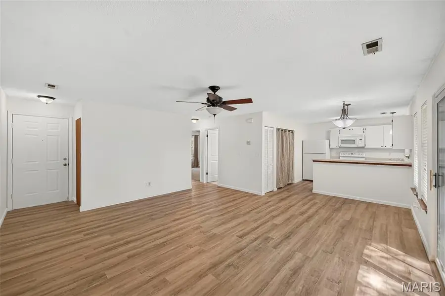1044 Sugar Creek Court #5, Saint Peters, MO 63376 - #3