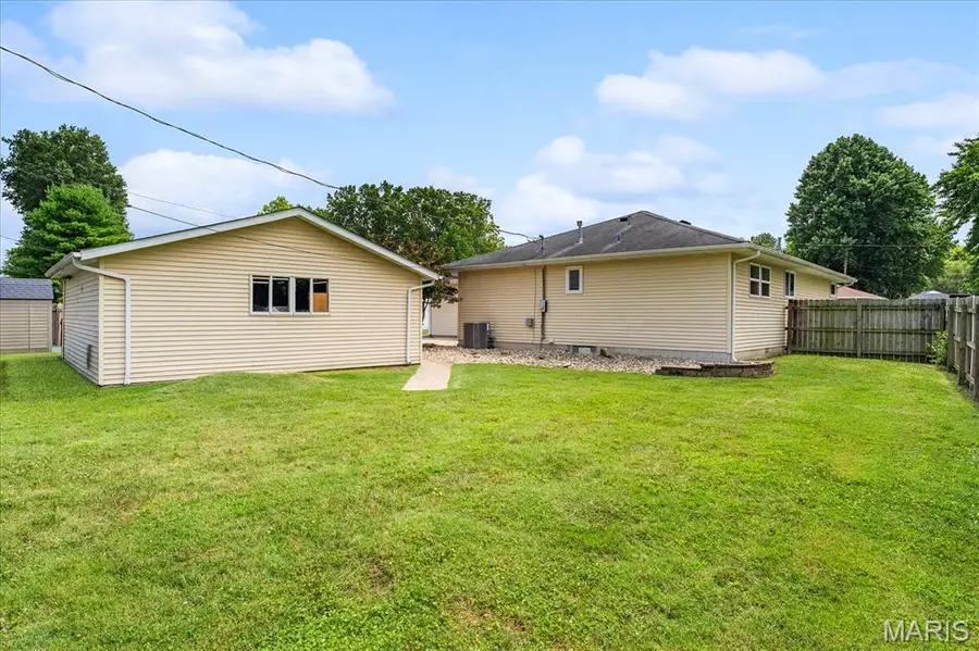 2445 Woodlawn Avenue, Granite City, IL 62040 - #3
