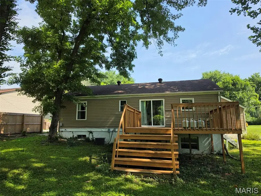 726 Lake Avenue, Collinsville, IL 62234 - #3