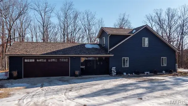 2101 Valley Creek Dr., Owensville, MO 65066