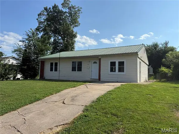 8 Wauneta Place, Hannibal, MO 63401