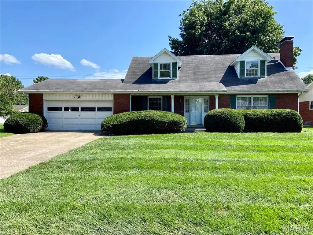 308 E Field Drive, Red Bud, IL 62278 - #1