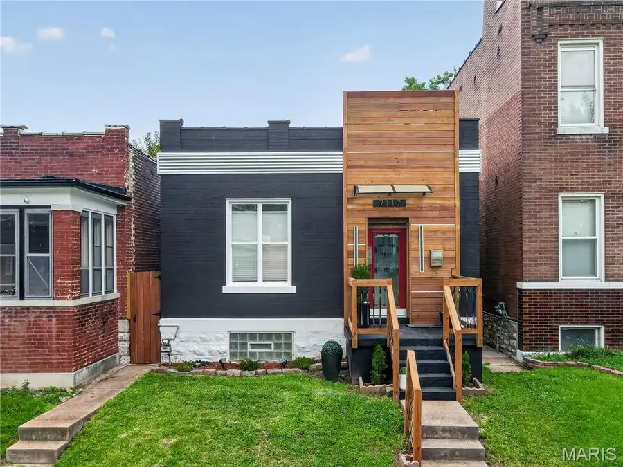 7117 Vermont Avenue, Saint Louis, MO 63111 - #2