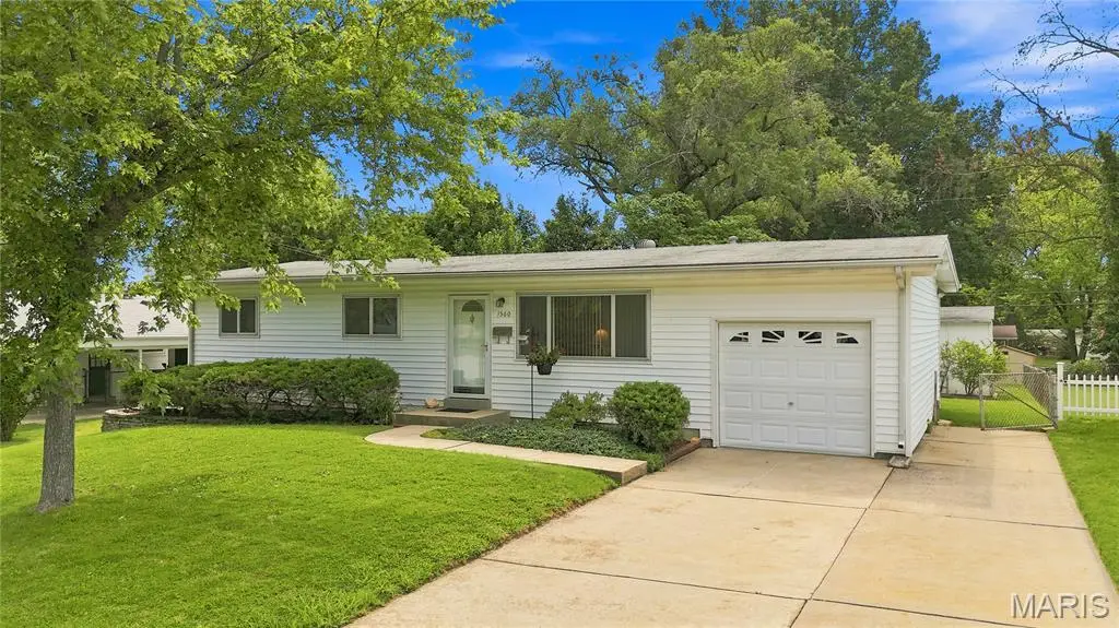1560 Starling Drive, Florissant, MO 63031 - #1