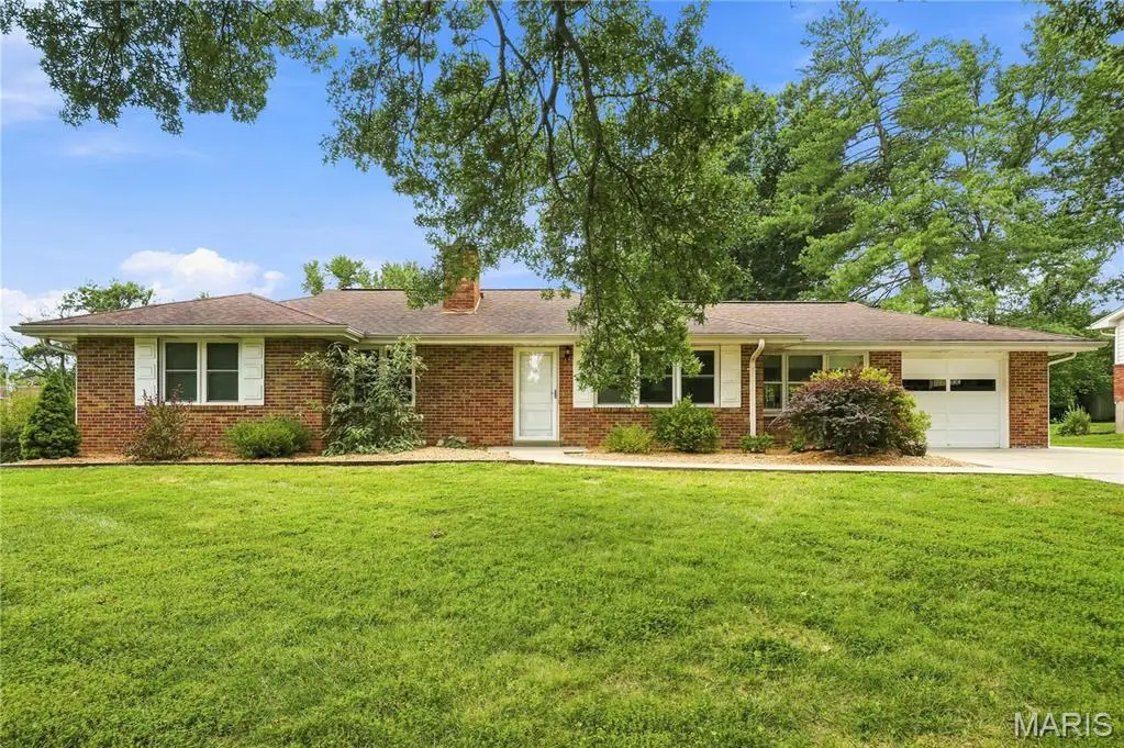 21 Elannchester Drive, Manchester, MO 63011 - #1