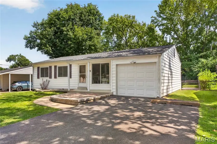 2878 Foxwood Drive, Maryland Heights, MO 63043 - #2