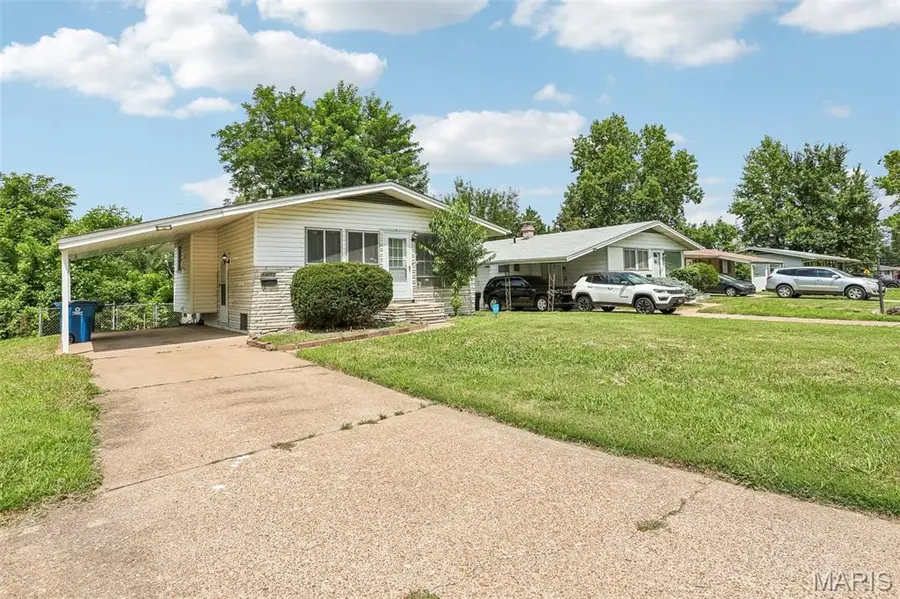 10205 Gourock Drive, Saint Louis, MO 63137 - #3