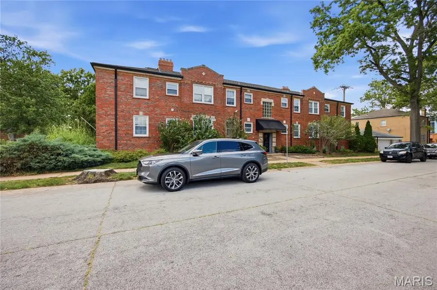 6921 Southland Avenue #D, Saint Louis, MO 63109 - #3