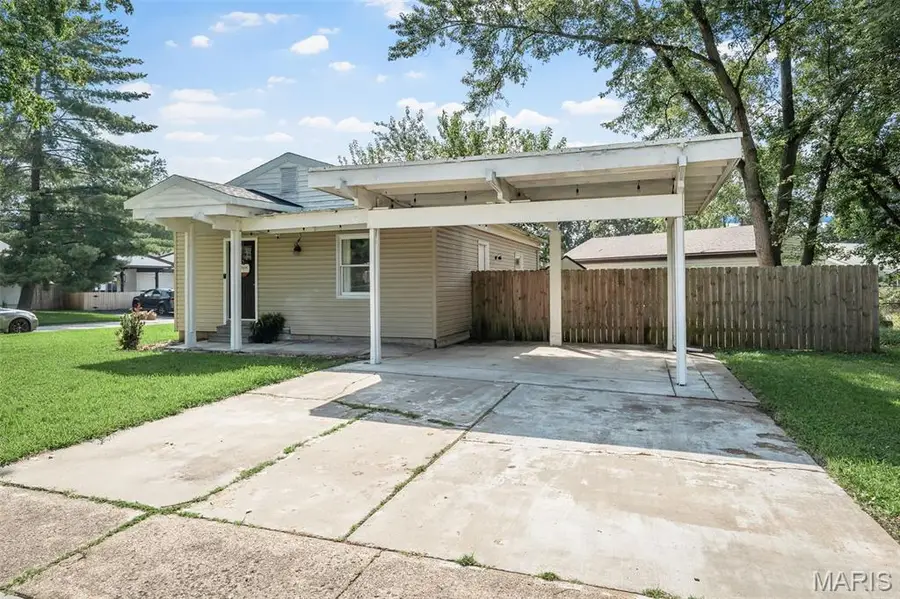 30 Cedar Drive, Pacific, MO 63069 - #3