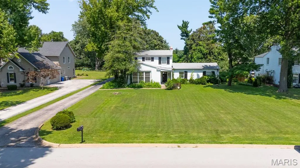 5 Lindworth Drive, Ladue, MO 63124 - #1
