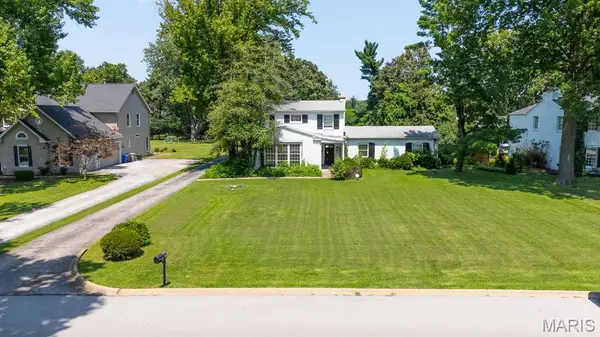 5 Lindworth Drive, Ladue, MO 63124