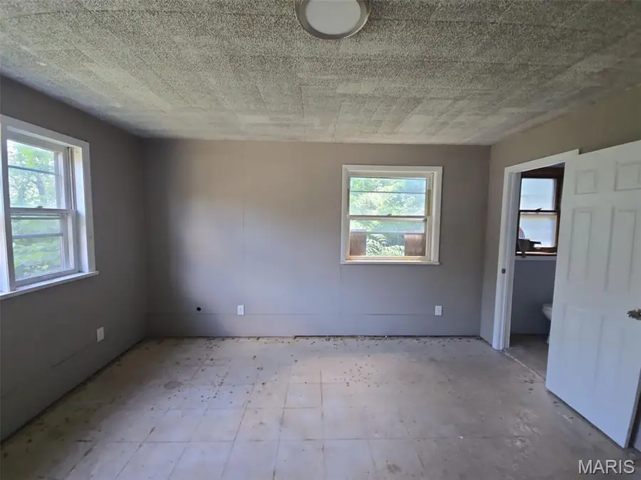 2721 Old Hanley Road, Saint Louis, MO 63114 - #3