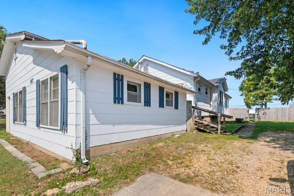 867 W Springfield Road, Sullivan, MO 63080 - #1