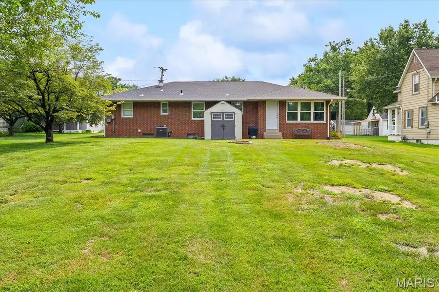 407 S Oak Street, O Fallon, IL 62269 - #2