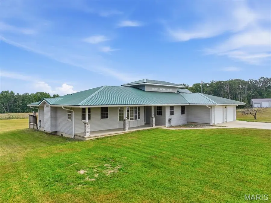 12598 Bell Road, Roby, MO 65557 - #3