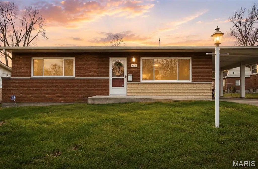 908 Buckley Road, Mehlville, MO 63125 - #1