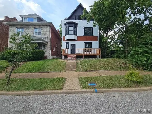 5161 Maple Avenue, St Louis, MO 63113