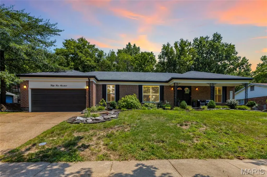5400 Casa Royale Drive, Saint Louis, MO 63129 - #1