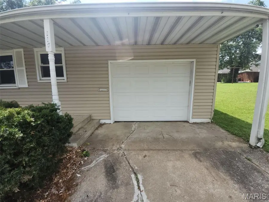 114 Edwards Street, Perryville, MO 63775 - #2