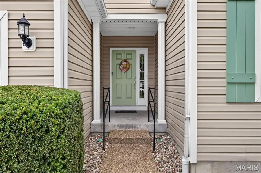 571 Owls Perch Drive, Lake Saint Louis, MO 63367 - #2