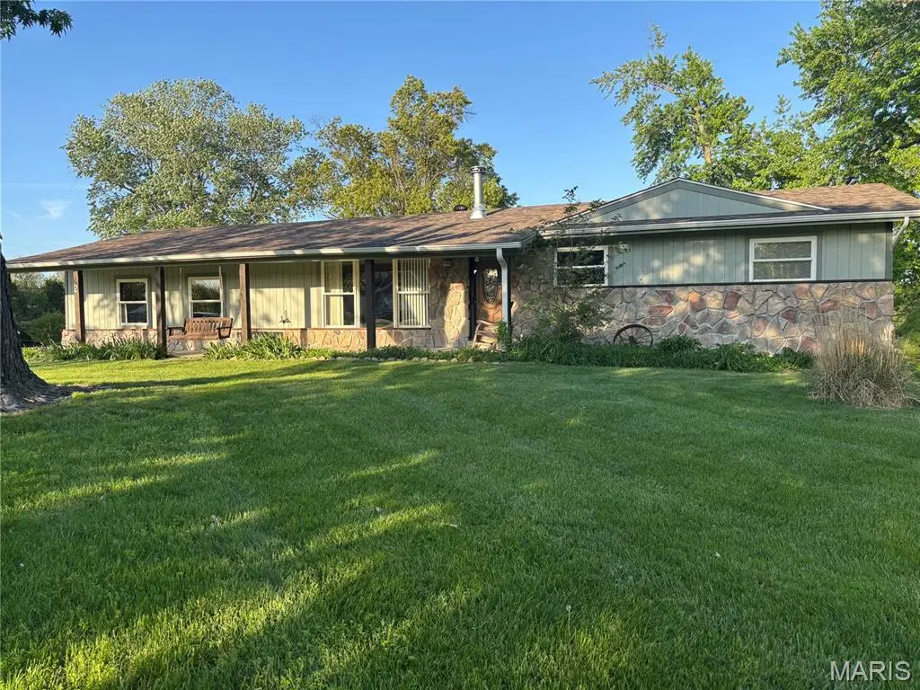2 Saint Raymond Drive, Saint Peters, MO 63376 - #1