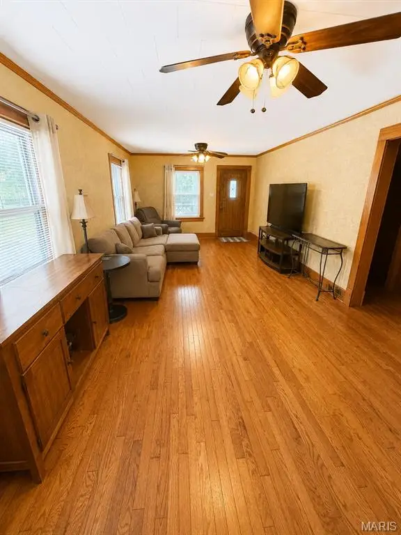 137 E 3rd Street, Roxana, IL 62084 - #3