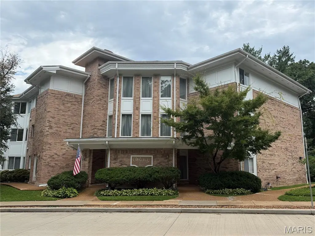 11920 Old Ballas Road #101, Creve Coeur, MO 63141 - #1