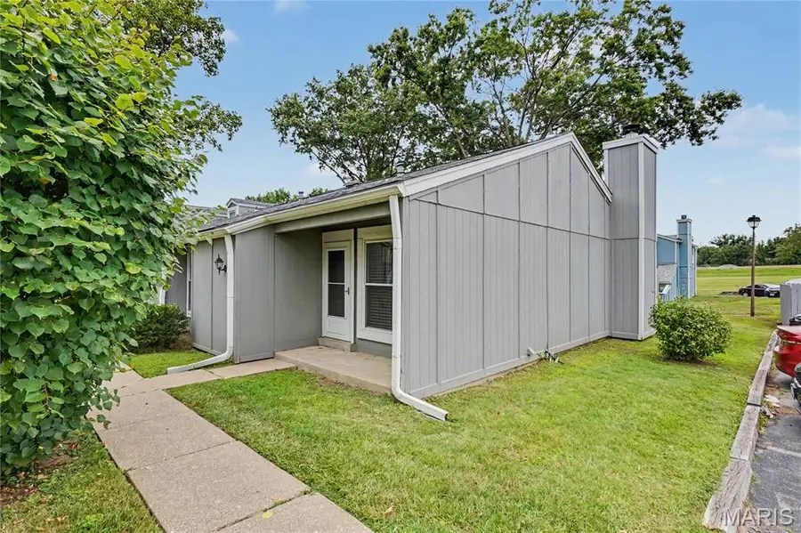 176 Harbor View Drive, Lake Saint Louis, MO 63367 - #2