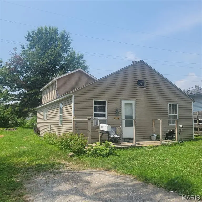 503 S Market Street, Hartford, IL 62048 - #1