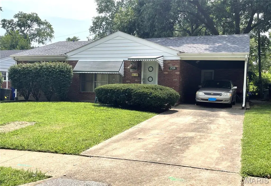 7534 Carleton Avenue, University City, MO 63130 - #1