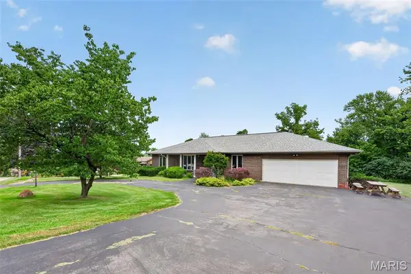 3616 Taylor Avenue, Bridgeton, MO 63044