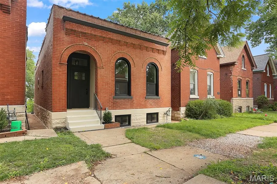 5637 Reber Place, Saint Louis, MO 63139 - #2