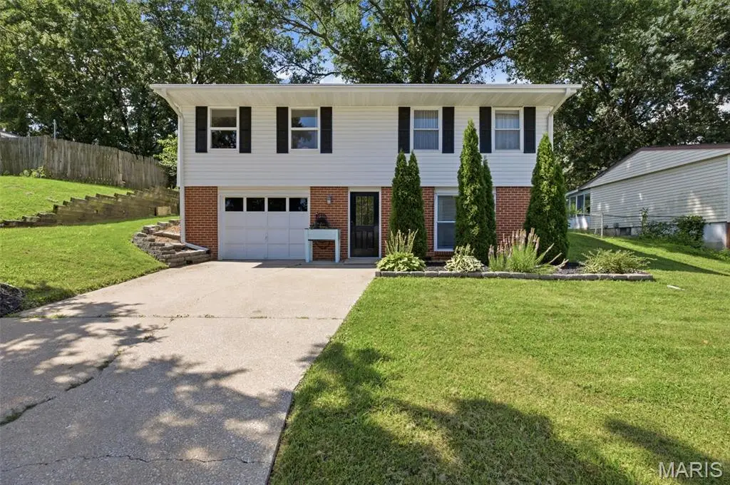 1107 Esterling Drive, Saint Charles, MO 63301 - #1