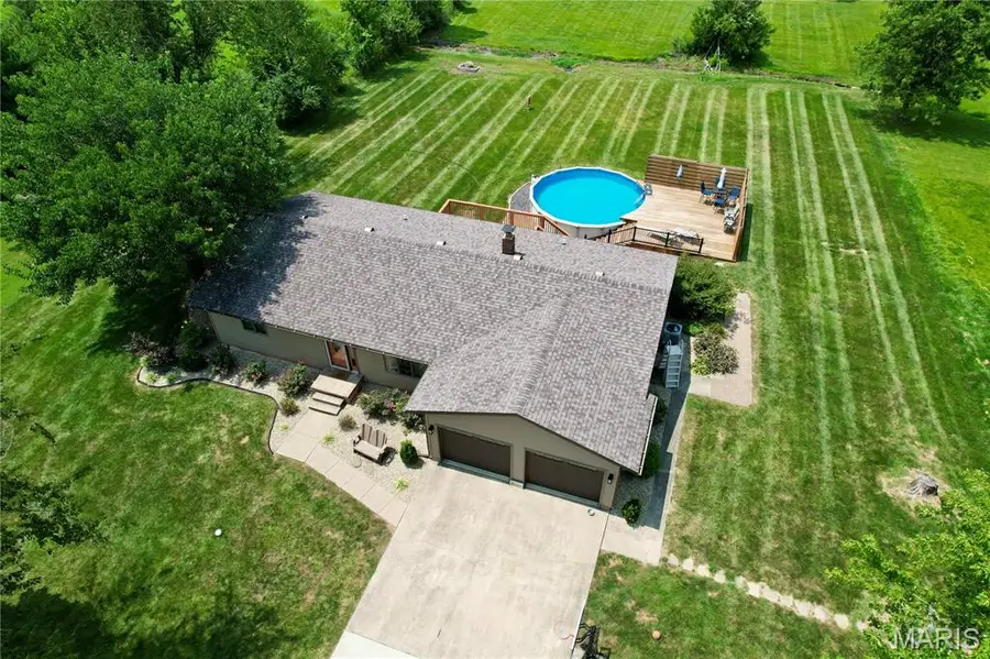 3417 College Street Road, Salem, IL 62881 - #2