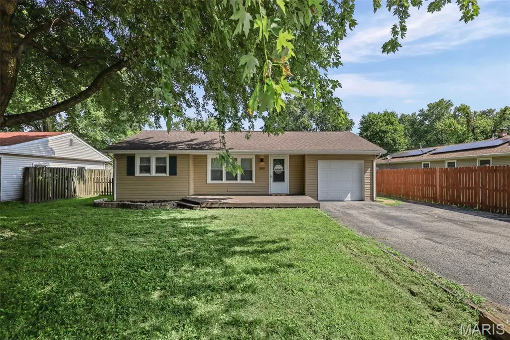 203 Stites Avenue, Fairview Heights, IL 62208 - #1