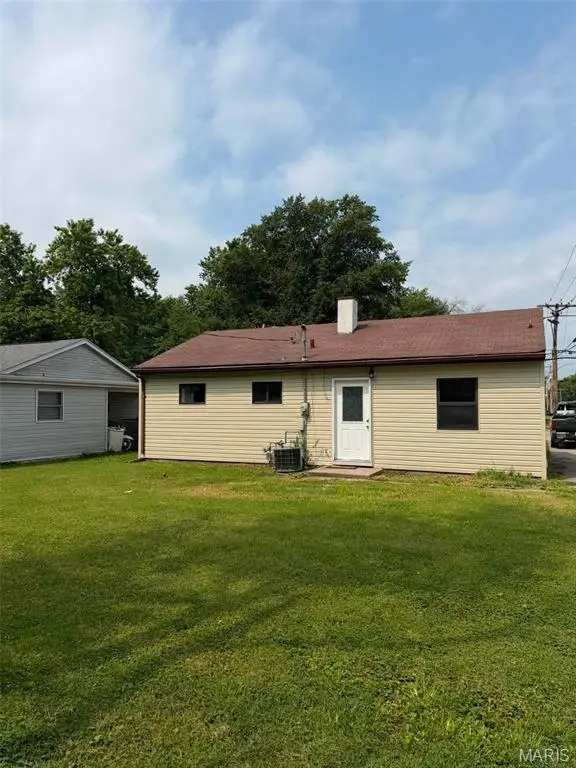 804 Royal Heights Road, Belleville, IL 62226 - #3
