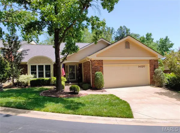 14120 Baywood Villages Drive, Chesterfield, MO 63017