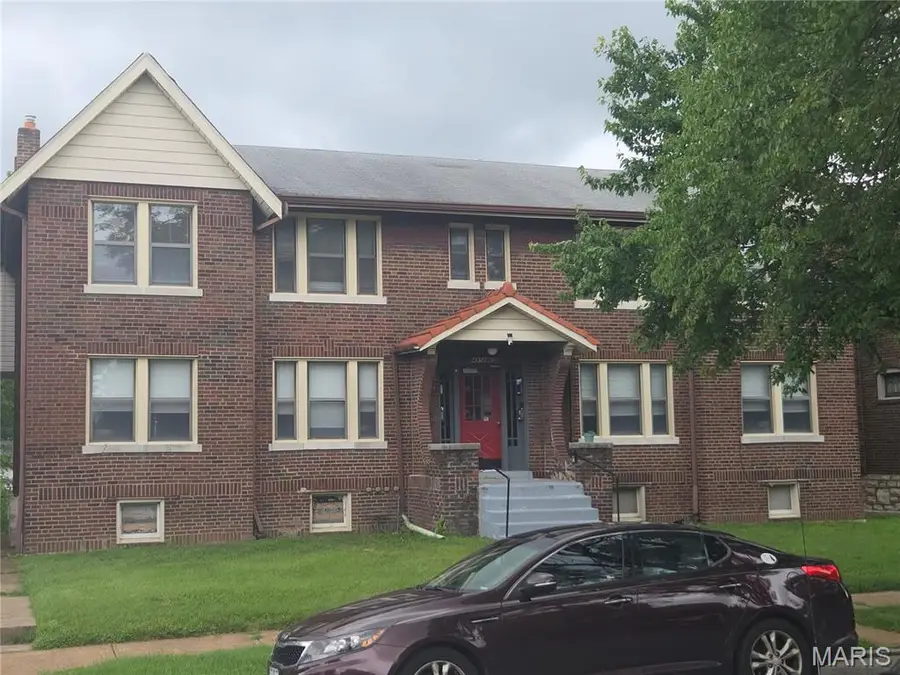 4958 Parker Avenue, Saint Louis, MO 63139 - #2