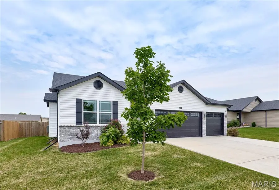 317 Katie Lynn Drive, Wentzville, MO 63385 - #3
