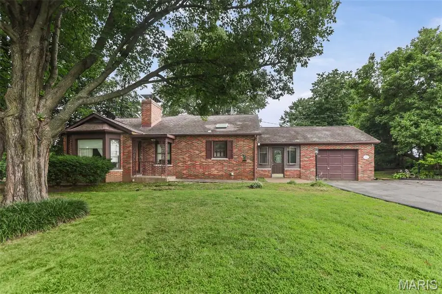 8 Linden Drive, Belleville, IL 62221 - #2